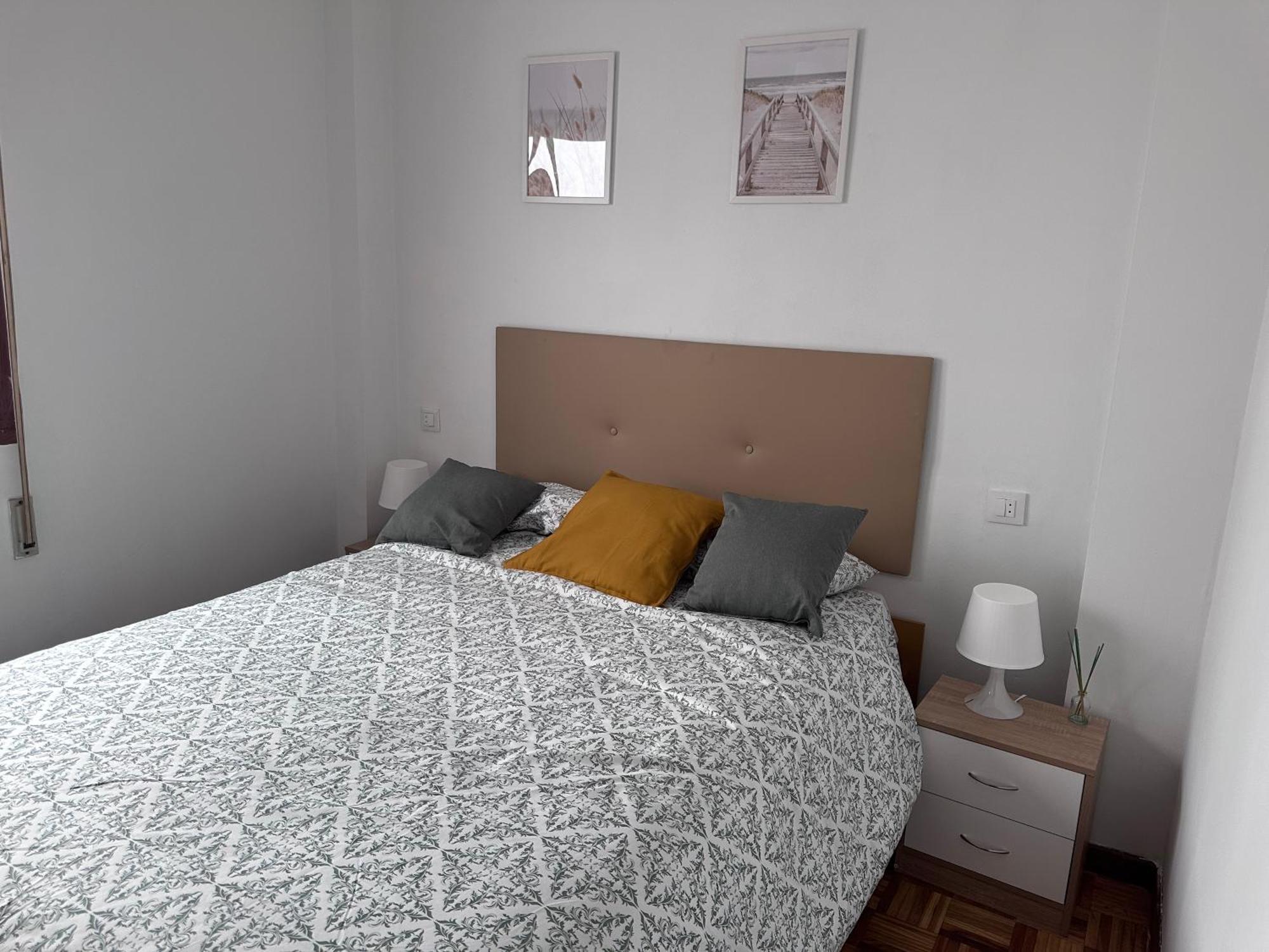 Acogedor Apartamento Con Vistas A La Catedral Y Parking Oviedo Dış mekan fotoğraf