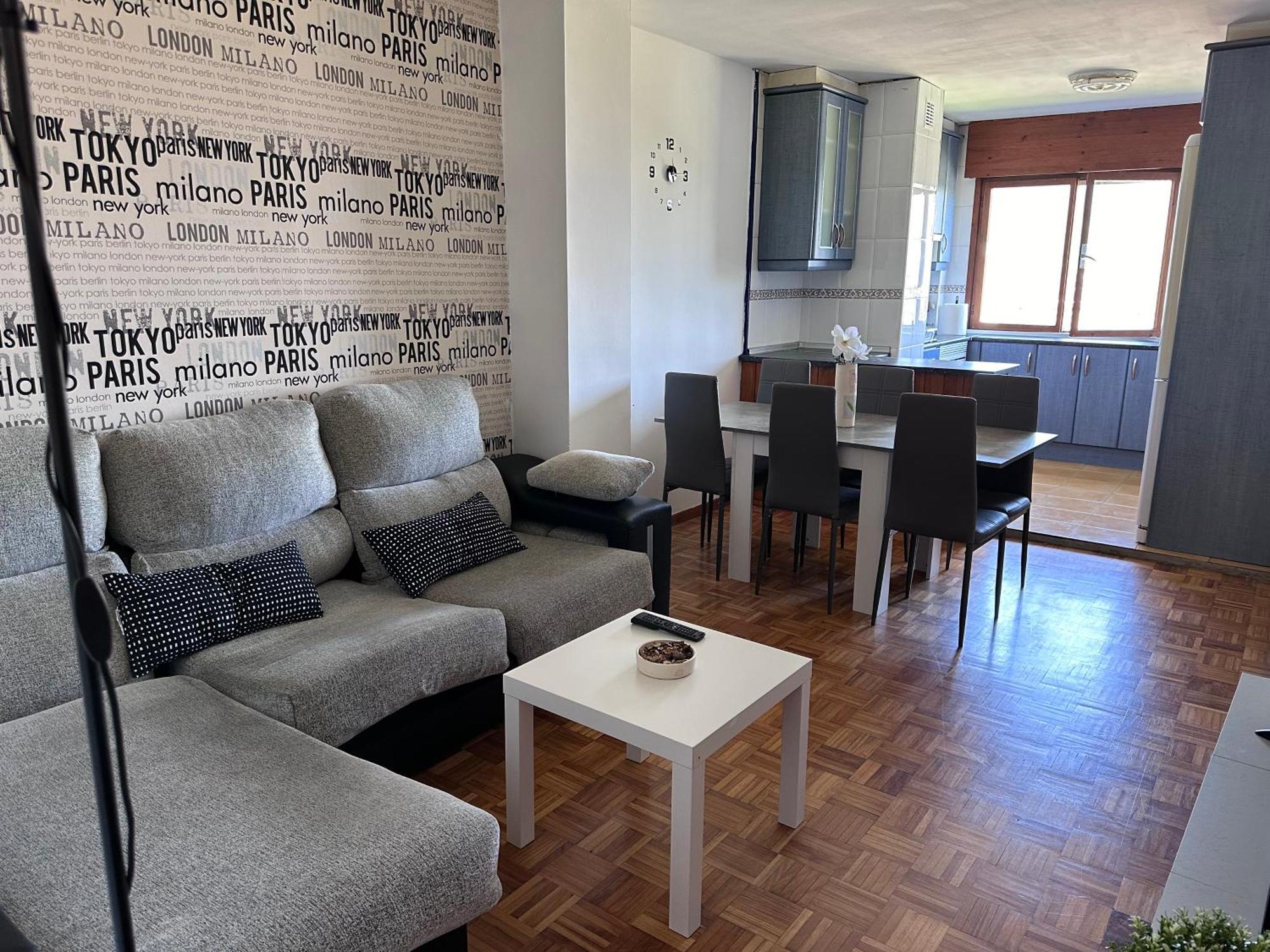 Acogedor Apartamento Con Vistas A La Catedral Y Parking Oviedo Dış mekan fotoğraf