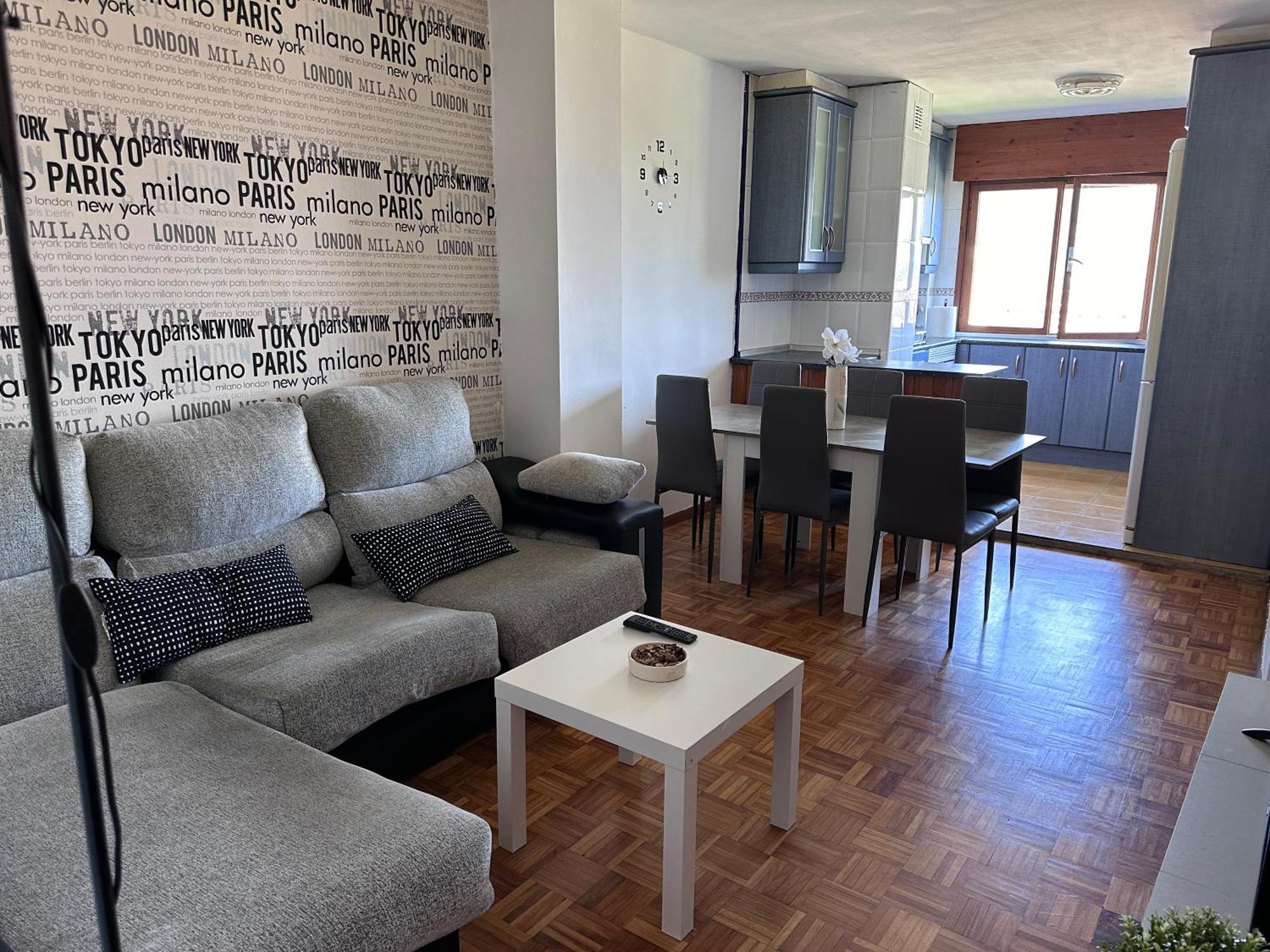 Acogedor Apartamento Con Vistas A La Catedral Y Parking Oviedo Dış mekan fotoğraf